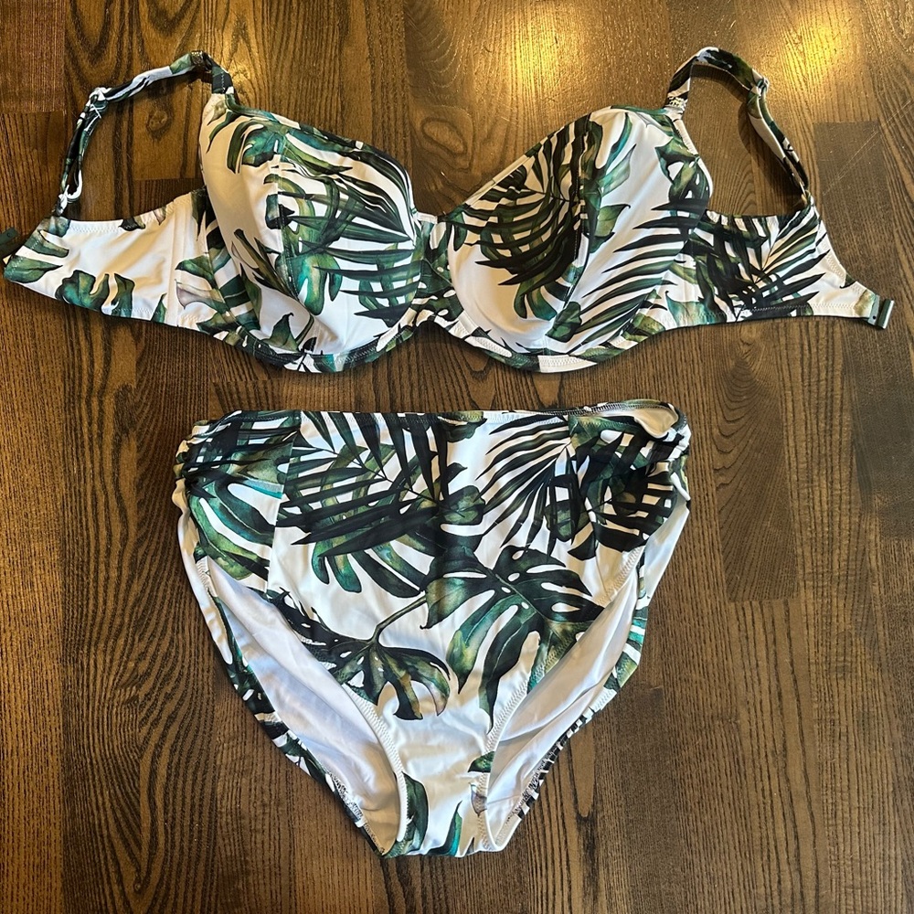 FANTASIE Palm Valley Bikini Underwire Top & High Rise High Leg Brief Bottom